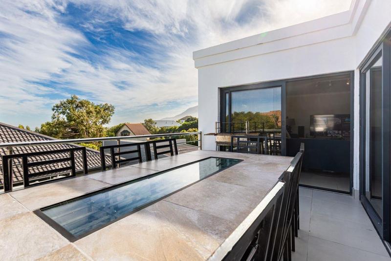 To Let 3 Bedroom Property for Rent in Camps Bay Western Cape